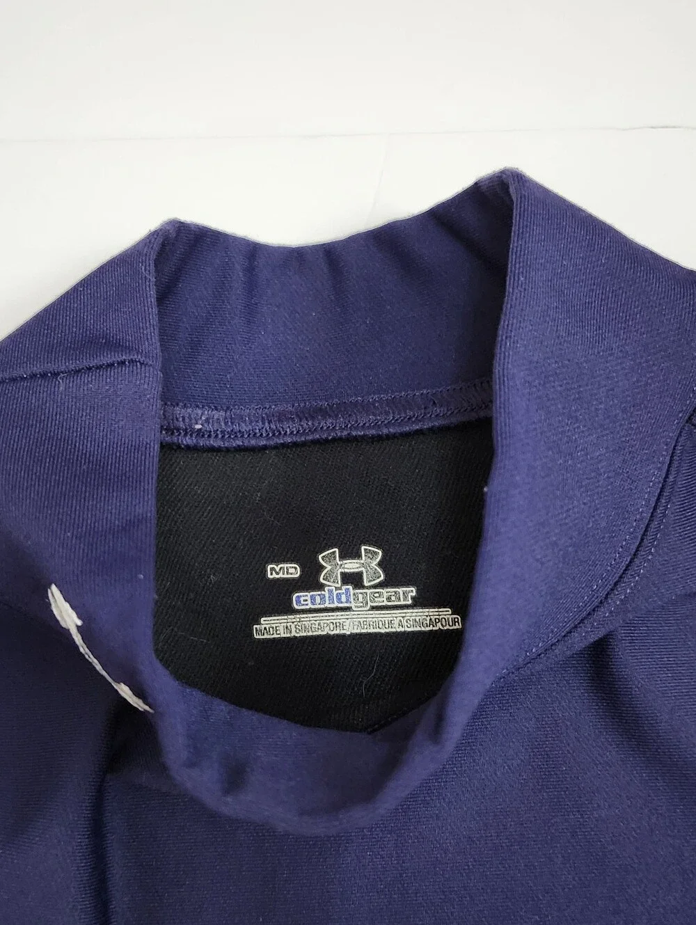 Under Armour Navy Mock Neck Long Sleeve Top size M - Picture 7 of 7